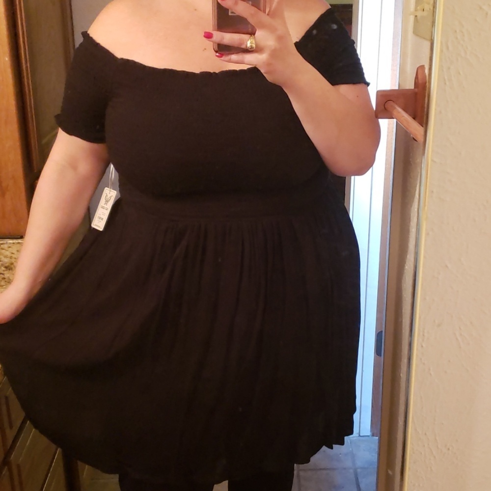 Black off the shoulder short sleeve dress